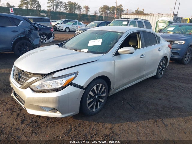 Nissan Altima 2.5 Sv 2018 1N4AL3AP5JC197777 Image 2