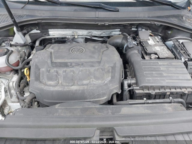 3VV1B7AXXJM093922 Volkswagen Tiguan 2.0t S