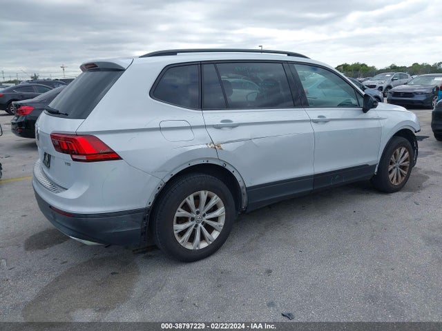 3VV1B7AXXJM093922 Volkswagen Tiguan 2.0t S