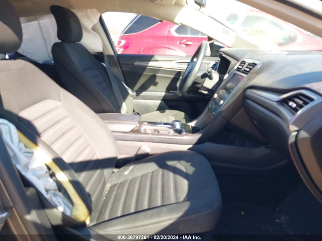 Ford FUSION SE 2017 3FA6P0H73HR413328 Image 5