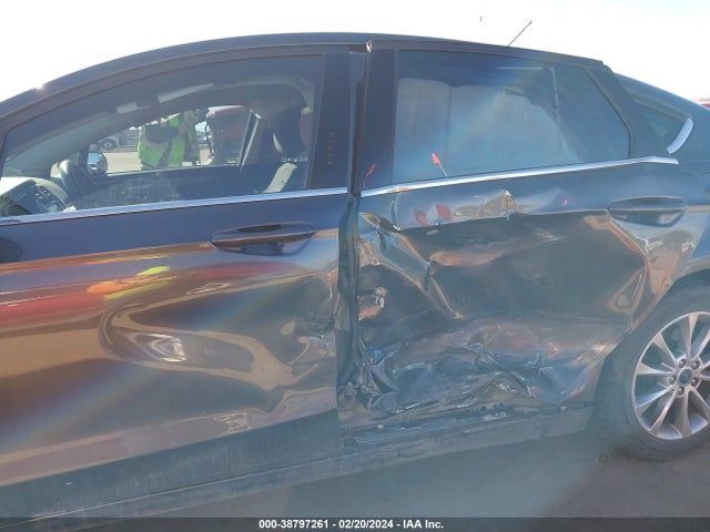 Ford FUSION SE 2017 3FA6P0H73HR413328 Image 6