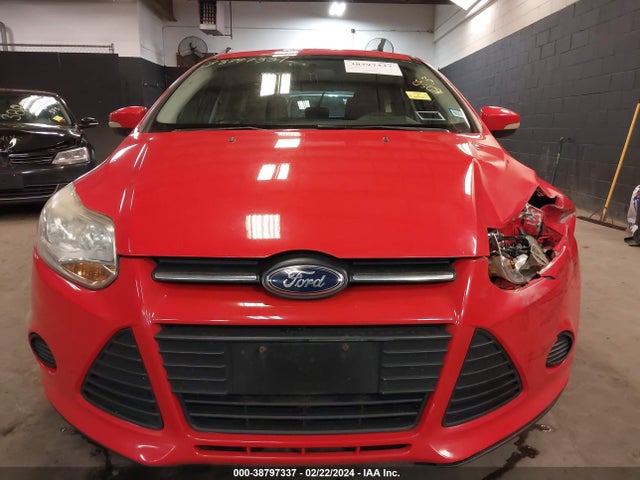 Ford FOCUS SE 2014 1FADP3K23EL152489 Image 6