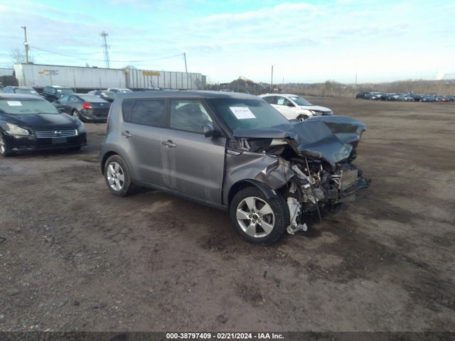 KIA Soul 2018 KNDJN2A27J7572418 Image 1