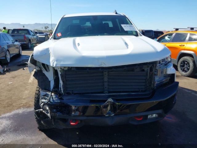 3GCPYFELXNG210315 Chevrolet Silverado 1500 Ltd 4wd  Short Bed Lt Trail Boss