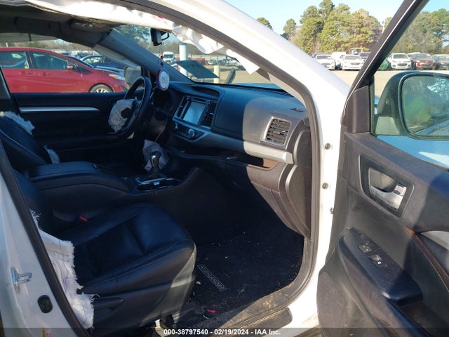 Toyota Highlander Xle V6 2016 5TDKKRFH3GS166623 Image 5