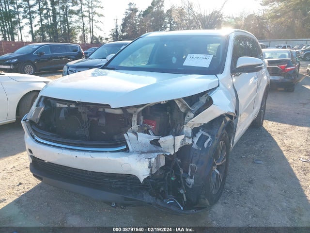 Toyota Highlander Xle V6 2016 5TDKKRFH3GS166623 Image 6