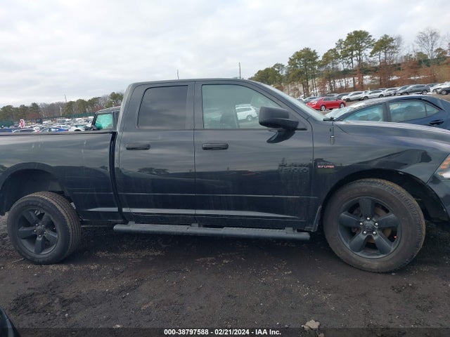 RAM 1500 Express Quad Cab 4x4 6'4 Box 2018 1C6RR7FT9JS172922 Image 13