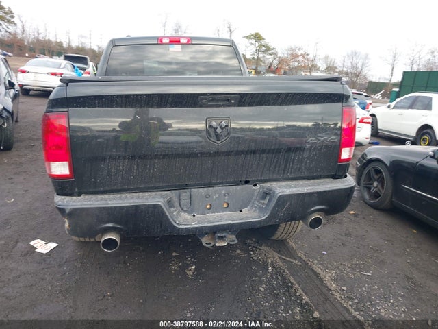 RAM 1500 Express Quad Cab 4x4 6'4 Box 2018 1C6RR7FT9JS172922 Image 16