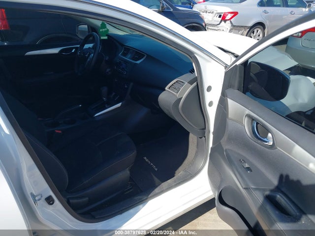 Nissan SENTRA 2016 3N1AB7AP7GY280117 Image 5