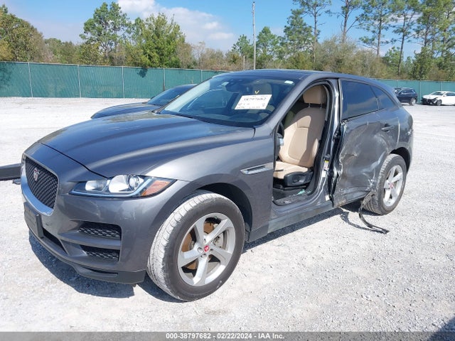 2018 JAGUAR F-PACE SADCJ2GX4JA203661 Photo 1