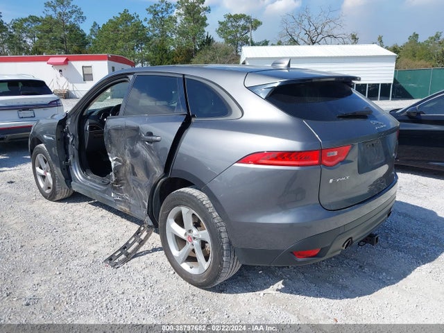 2018 JAGUAR F-PACE SADCJ2GX4JA203661 Photo 2