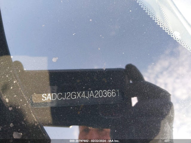 2018 JAGUAR F-PACE SADCJ2GX4JA203661 Photo 8