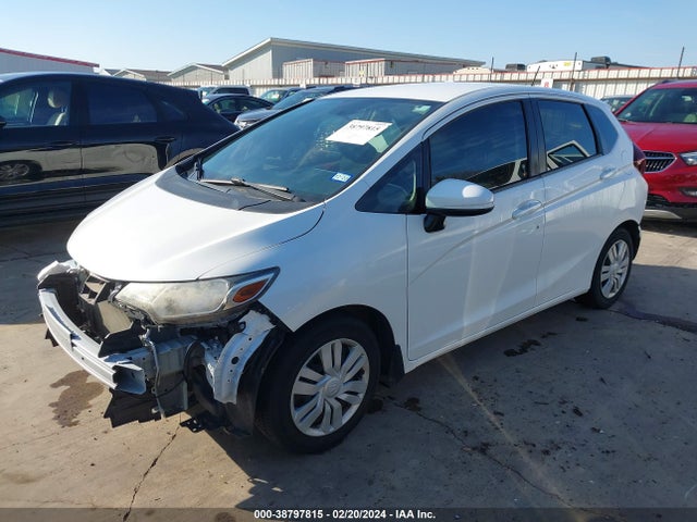 Honda FIT LX 2016 JHMGK5H58GX017683 Image 2