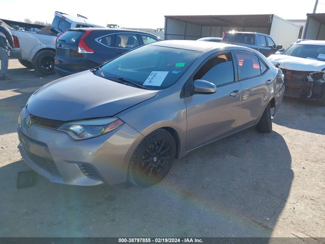 Toyota COROLLA LE 2015 5YFBURHE7FP256894 Image 2