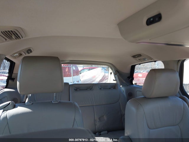 2009 TOYOTA SIENNA LIMITED VIN: 5TDBK22C59S022947