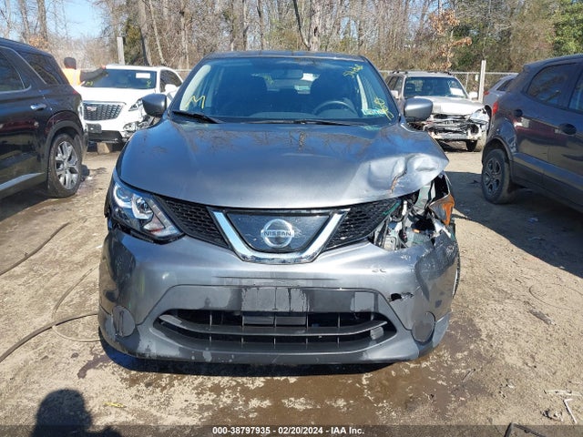 Nissan Rogue Sport S 2018 JN1BJ1CR6JW600223 Image 13