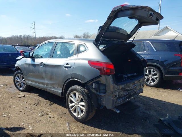 Nissan Rogue Sport S 2018 JN1BJ1CR6JW600223 Image 3