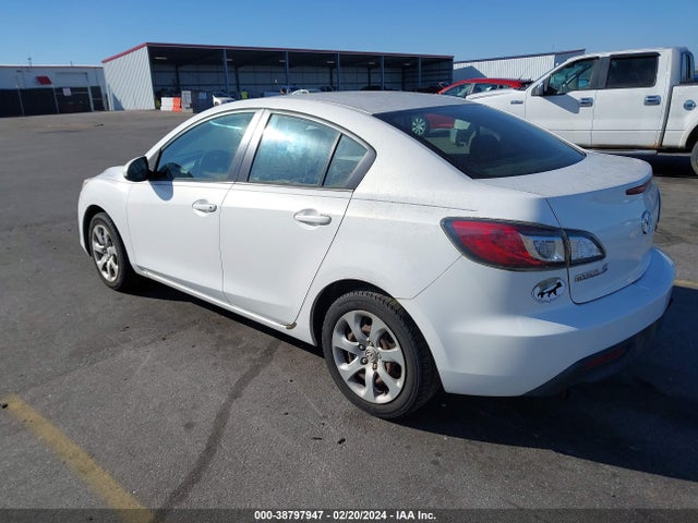 2010 MAZDA MAZDA3 I SPORT VIN: JM1BL1SF8A1263517