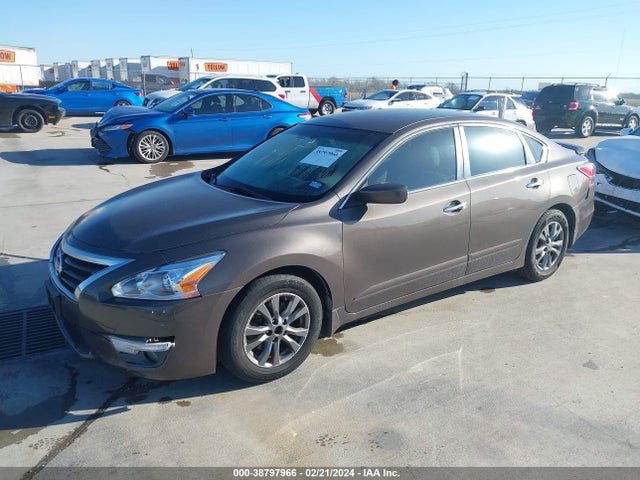 Nissan Altima 2.5 S 2015 1N4AL3AP7FC474050 Image 2
