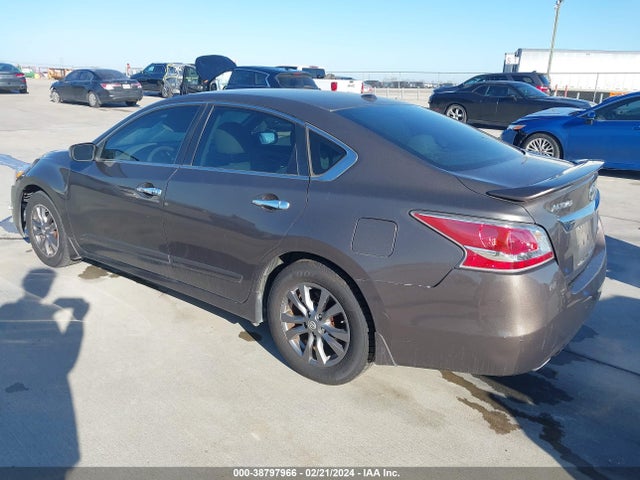 Nissan Altima 2.5 S 2015 1N4AL3AP7FC474050 Image 3