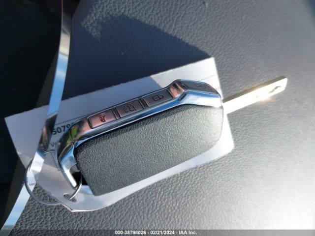KNDCB3LCXL5370233 KIA NIRO LX