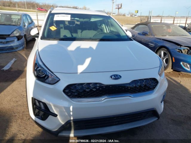 KNDCB3LCXL5370233 KIA NIRO LX