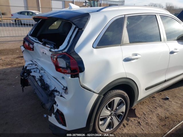 KNDCB3LCXL5370233 KIA NIRO LX