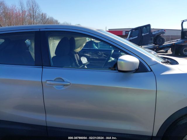 JN1BJ1CRXKW337624 Nissan Rogue Sport S