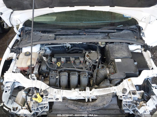 2014 FORD FOCUS SE VIN: 1FADP3K26EL301994