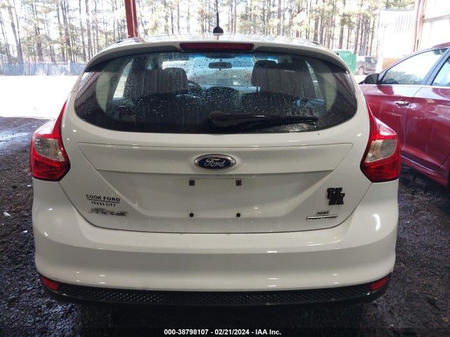 2014 FORD FOCUS SE VIN: 1FADP3K26EL301994