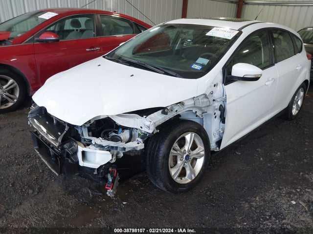 2014 FORD FOCUS SE VIN: 1FADP3K26EL301994