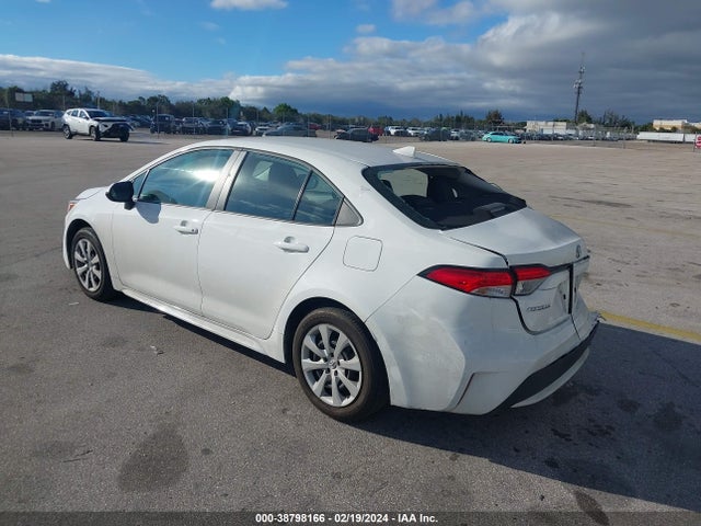 Toyota COROLLA LE 2022 5YFEPMAE4NP332927 Image 3