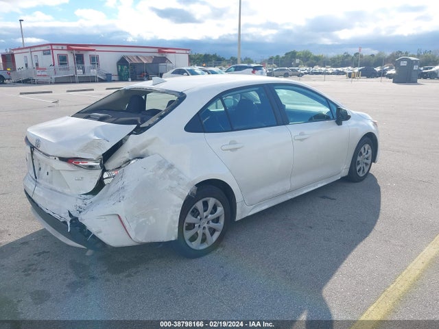 Toyota COROLLA LE 2022 5YFEPMAE4NP332927 Image 4