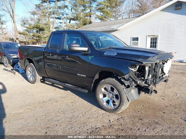 RAM 1500 Big Horn Quad Cab 4x4 6'4 Box 2021 1C6SRFBT4MN831039 main image