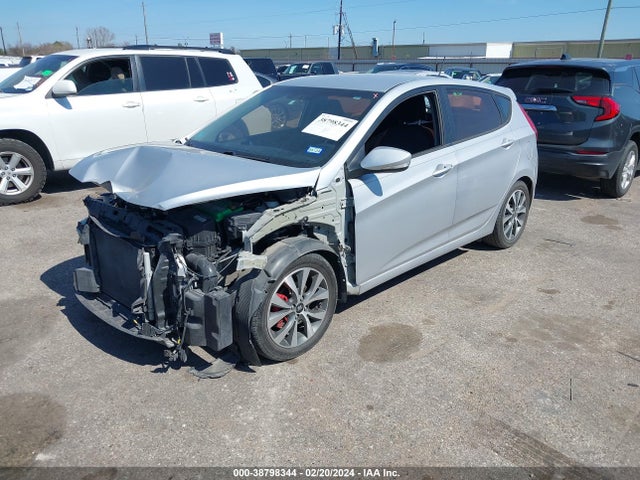 Hyundai Accent Sport 2016 KMHCU5AE4GU249330 Image 2