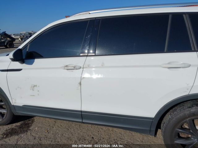 3VV2B7AX1NM048930 Volkswagen Tiguan 2.0t Se