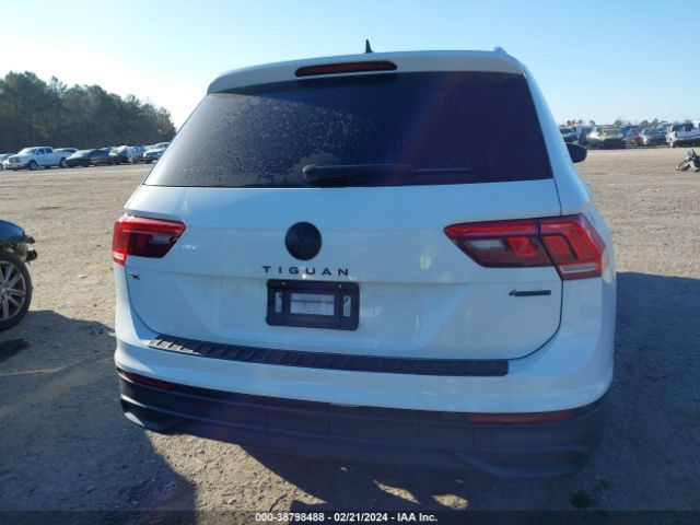 3VV2B7AX1NM048930 Volkswagen Tiguan 2.0t Se
