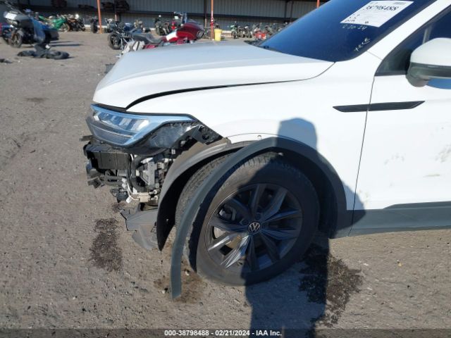 3VV2B7AX1NM048930 Volkswagen Tiguan 2.0t Se