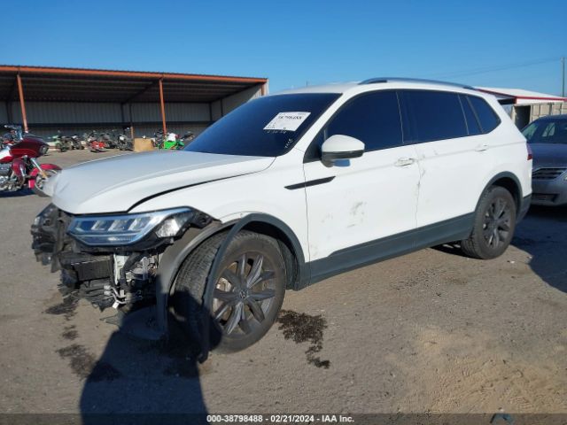 3VV2B7AX1NM048930 Volkswagen Tiguan 2.0t Se