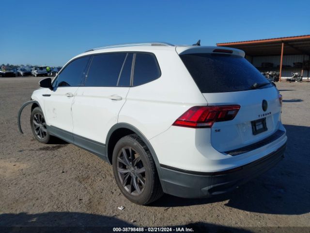 3VV2B7AX1NM048930 Volkswagen Tiguan 2.0t Se