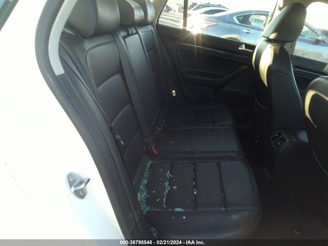 3VWPL7AJ0EM608480 Volkswagen Jetta Sportwagen 2.0l Tdi
