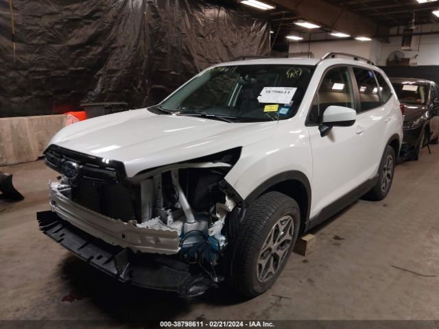 JF2SKADCXRH418465 Subaru Forester Premium