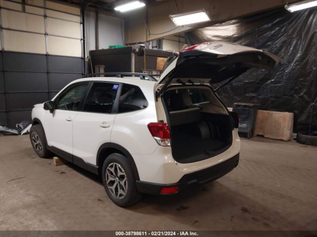 JF2SKADCXRH418465 Subaru Forester Premium