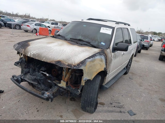 Ford Expedition Xlt 2017 1FMJU1HT2HEA28051 Image 2