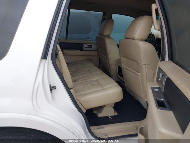 Ford Expedition Xlt 2017 1FMJU1HT2HEA28051 Image 8