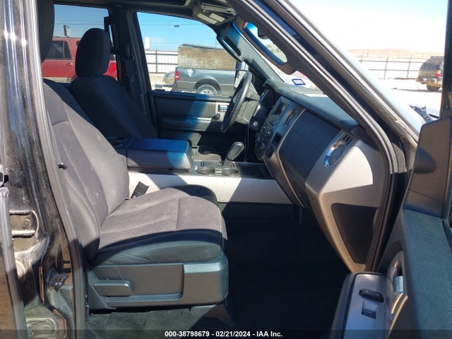 Ford Expedition El Xlt 2017 1FMJK1JT0HEA52820 Image 5