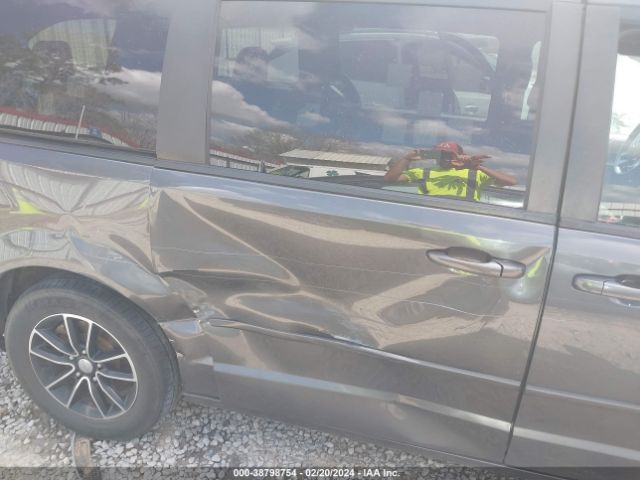 2C4RDGBG1HR631677 Dodge Grand Caravan Se Plus