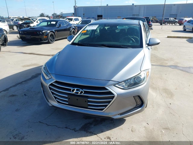 Hyundai Elantra Value Edition 2017 5NPD84LF8HH156111 Image 12