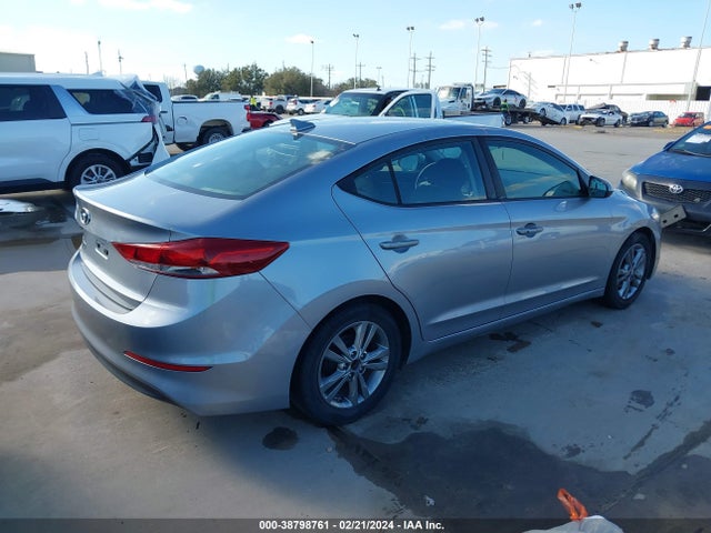Hyundai Elantra Value Edition 2017 5NPD84LF8HH156111 Image 4