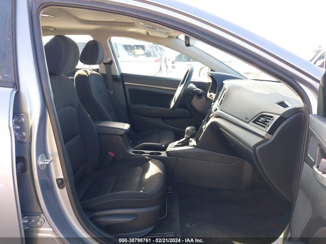 Hyundai Elantra Value Edition 2017 5NPD84LF8HH156111 Image 5